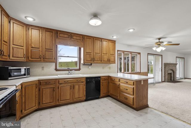 9224 BALL RD, Ijamsville, MD 21754