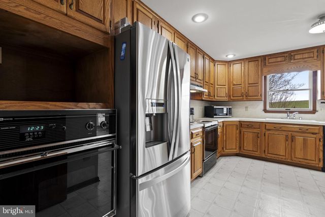 9224 BALL RD, Ijamsville, MD 21754