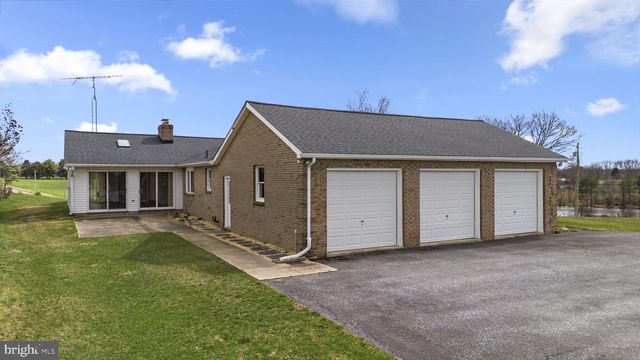 9224 BALL RD, Ijamsville, MD 21754