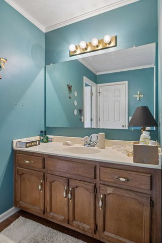 1044 Winding Way Dr, White House, TN 37188