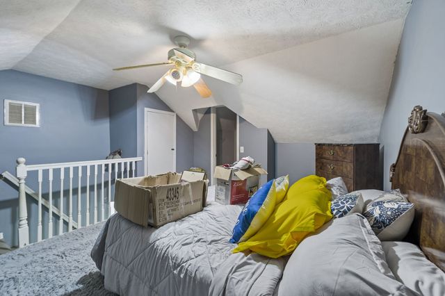 1044 Winding Way Dr, White House, TN 37188