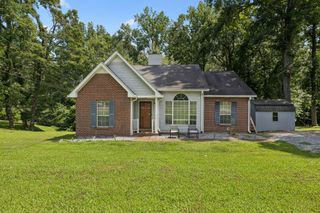 1044 Winding Way Dr, White House, TN 37188