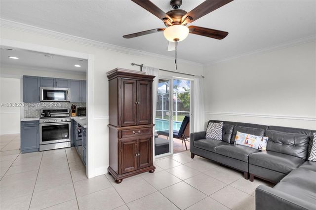 9624 NW 19th Place, Sunrise, FL 33322