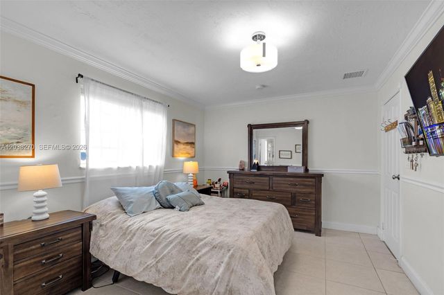 9624 NW 19th Place, Sunrise, FL 33322