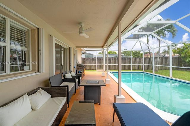 9624 NW 19th Place, Sunrise, FL 33322