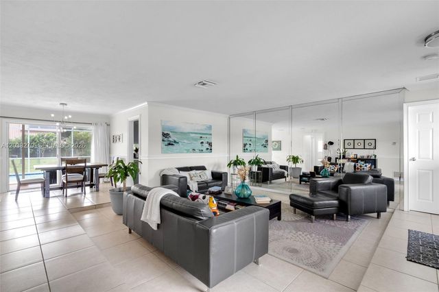9624 NW 19th Place, Sunrise, FL 33322