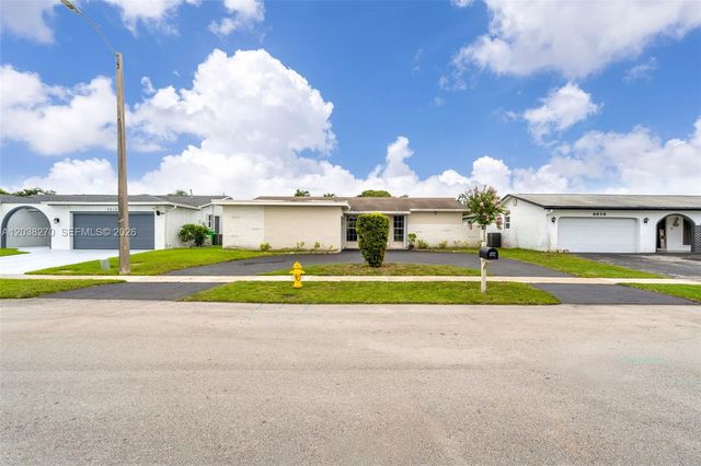 9624 NW 19th Place, Sunrise, FL 33322