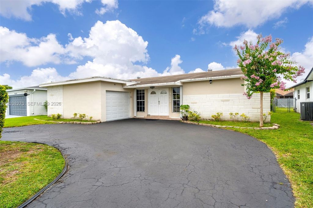 9624 NW 19th Place, Sunrise, FL 33322