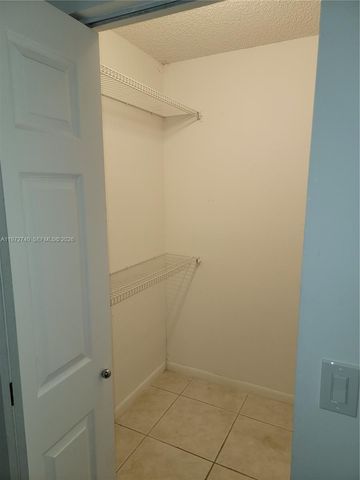300 SW 134th Way 113E, Pembroke Pines, FL 33027