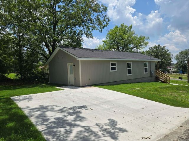 126 Jonquil Place, Hot Springs, AR 71913