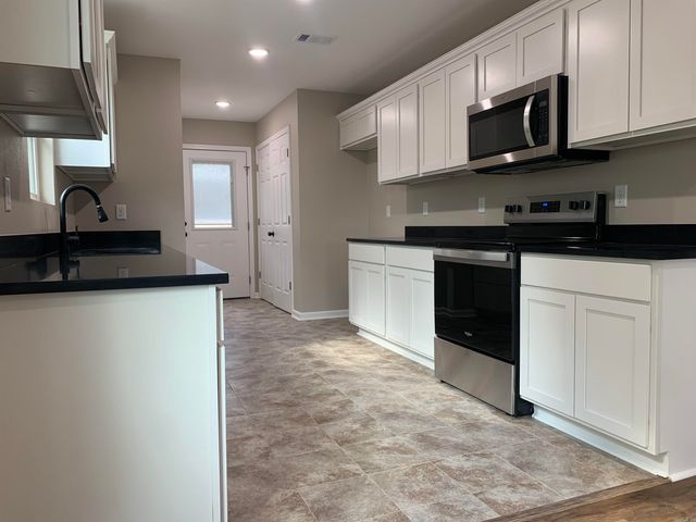 126 Jonquil Place, Hot Springs, AR 71913