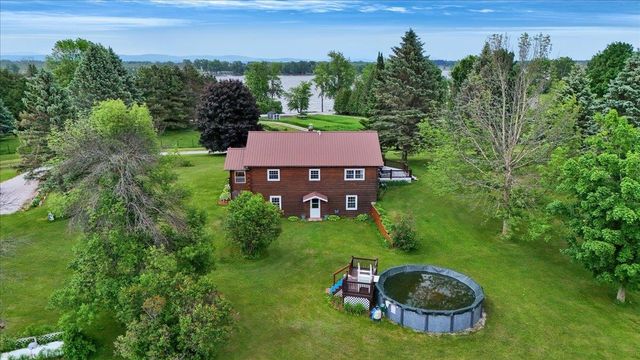 66 Poor Farm Road, Alburgh, VT 05440