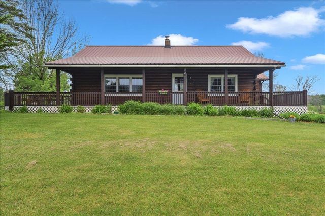 66 Poor Farm Road, Alburgh, VT 05440