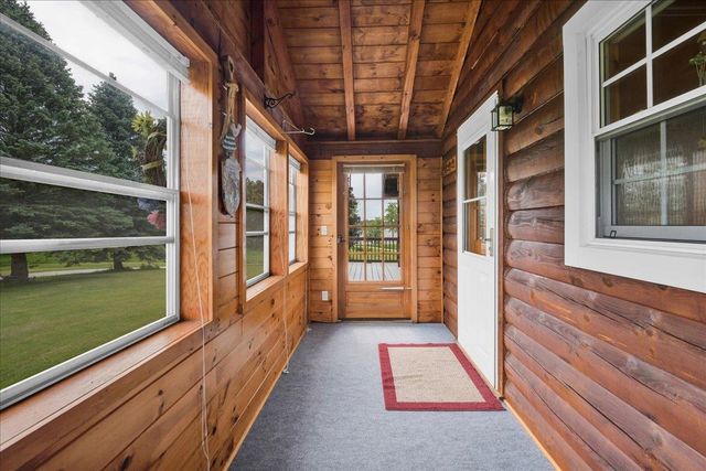 66 Poor Farm Road, Alburgh, VT 05440