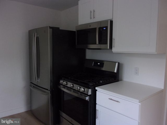 123 GREENWOOD AVE, Pine Hill, NJ 08021
