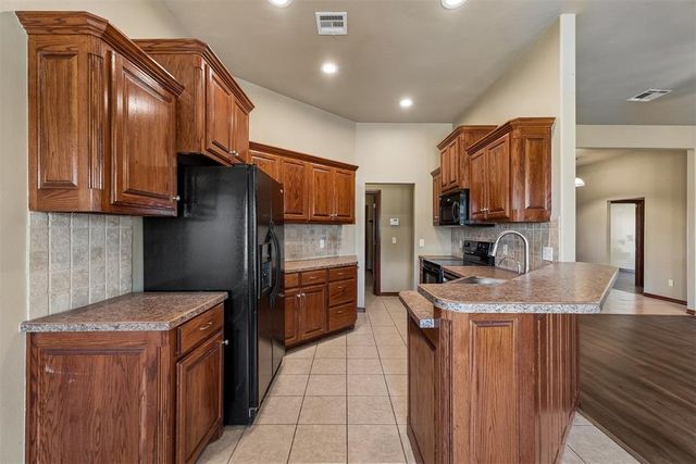 6109 Callahan Way, Piedmont, OK 73078