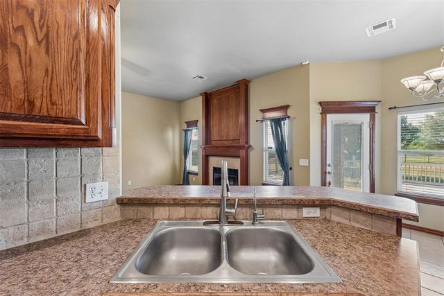 6109 Callahan Way, Piedmont, OK 73078