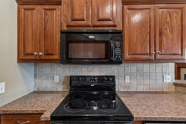 6109 Callahan Way, Piedmont, OK 73078