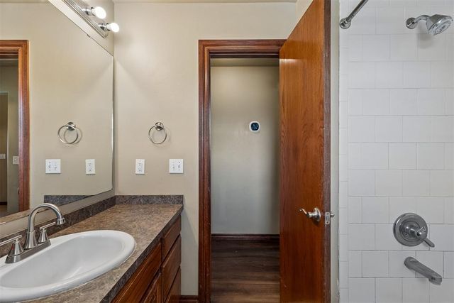 6109 Callahan Way, Piedmont, OK 73078