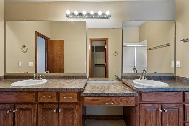 6109 Callahan Way, Piedmont, OK 73078