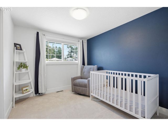 7130 SHAWN Ct, Gladstone, OR 97027