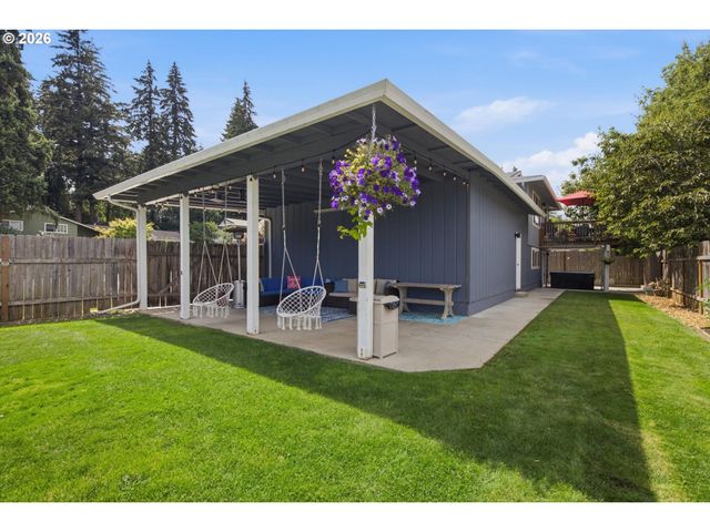 7130 SHAWN Ct, Gladstone, OR 97027