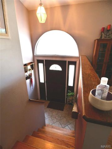 1681 Chapman Court, St Charles, MO 63303