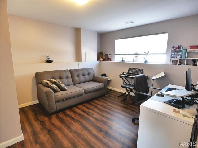 1681 Chapman Court, St Charles, MO 63303