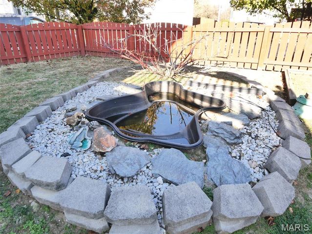 1681 Chapman Court, St Charles, MO 63303