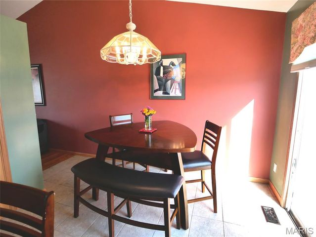 1681 Chapman Court, St Charles, MO 63303