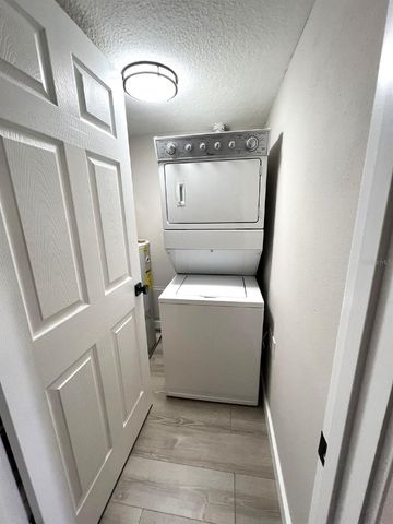 5212 LAKE VILLAGE DR 73, Sarasota, FL 34235