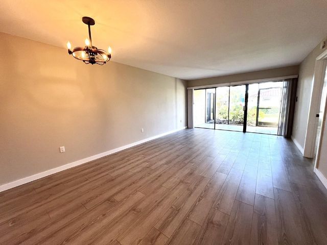 5212 LAKE VILLAGE DR 73, Sarasota, FL 34235