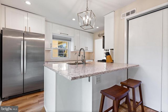16 HAWS LN, Flourtown, PA 19031