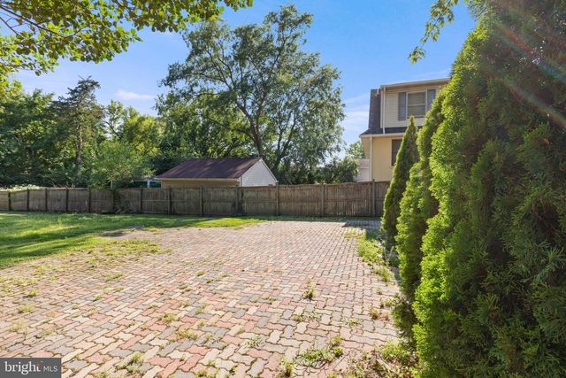 16 HAWS LN, Flourtown, PA 19031