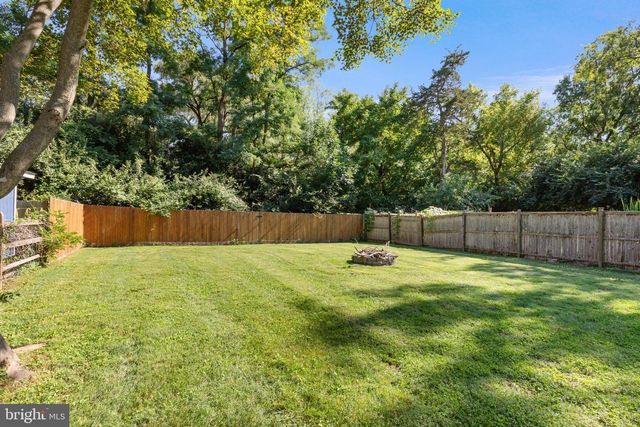 16 HAWS LN, Flourtown, PA 19031
