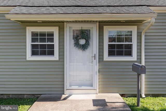16 HAWS LN, Flourtown, PA 19031