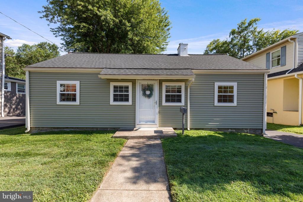 16 HAWS LN, Flourtown, PA 19031