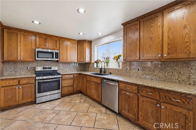 3019 Hildreth Court, Lancaster, CA 93535