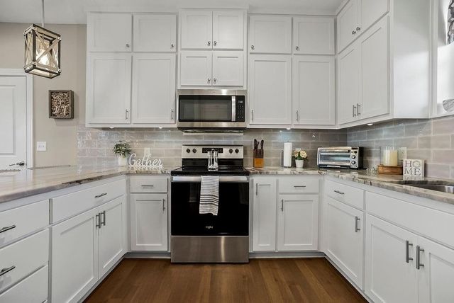 8510 Kansas Street, De Soto, KS 66018