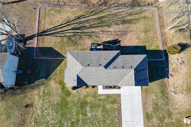 8510 Kansas Street, De Soto, KS 66018