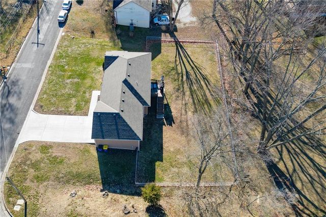 8510 Kansas Street, De Soto, KS 66018