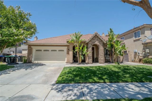 1895 Silver Drop Ln, Hemet, CA 92545