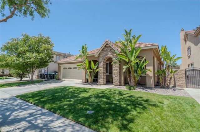 1895 Silver Drop Ln, Hemet, CA 92545
