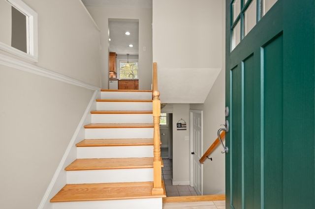 26 Hillview Rd, North Reading, MA 01864