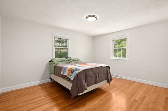 26 Hillview Rd, North Reading, MA 01864