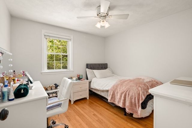 26 Hillview Rd, North Reading, MA 01864
