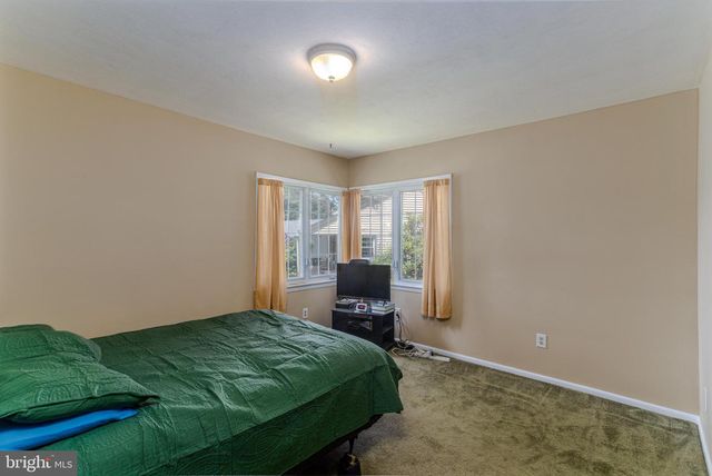 7 WHITE BEECH CT, Ewing, NJ 08618