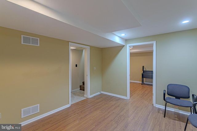 7 WHITE BEECH CT, Ewing, NJ 08618