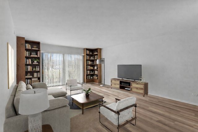 700 Wellington Avenue 110, Elk Grove Village, IL 60007