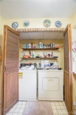 1182 Park Forest Drive, Vandalia, OH 45377